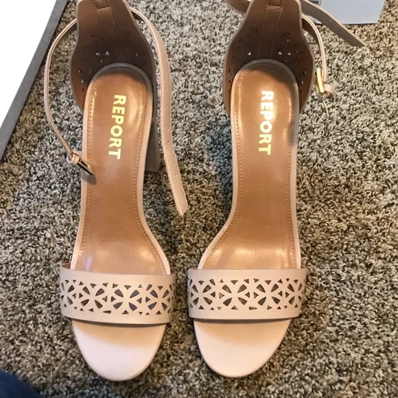 Nude Report Block Heels - Picture 3 of 4